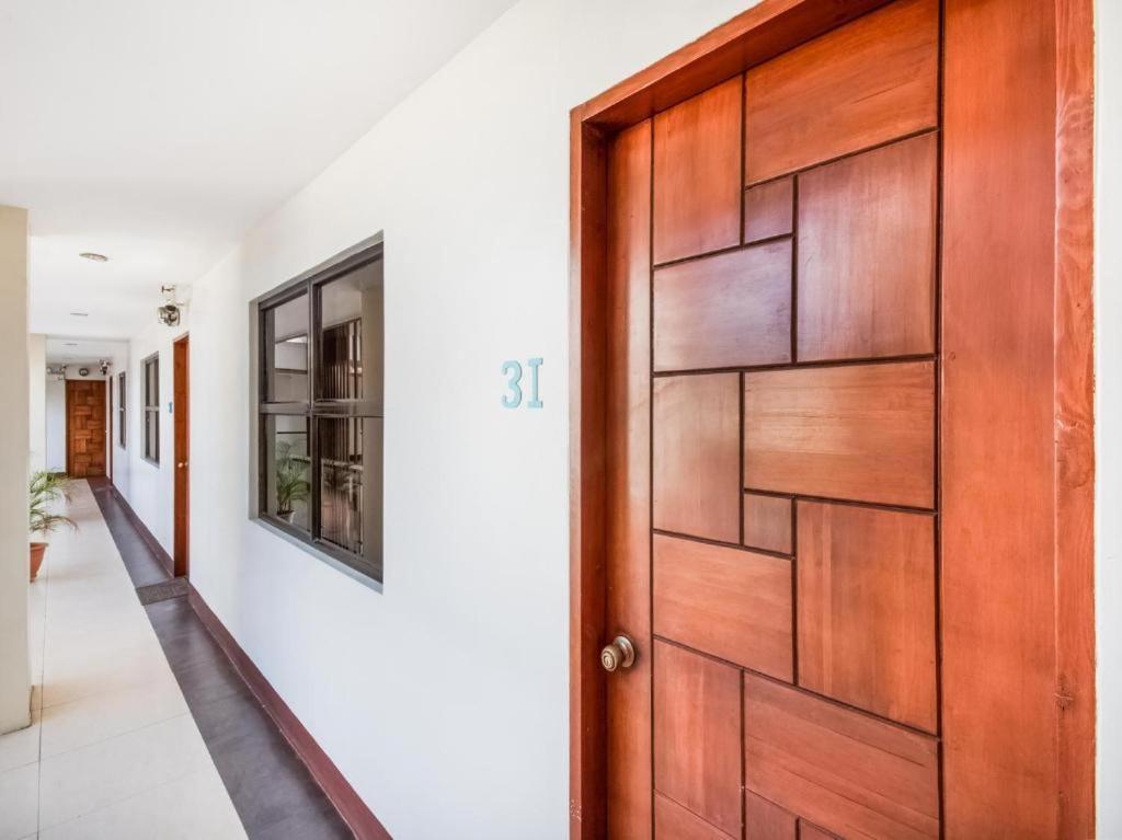 Mca Suites By Hiverooms Cebu Eksteriør billede